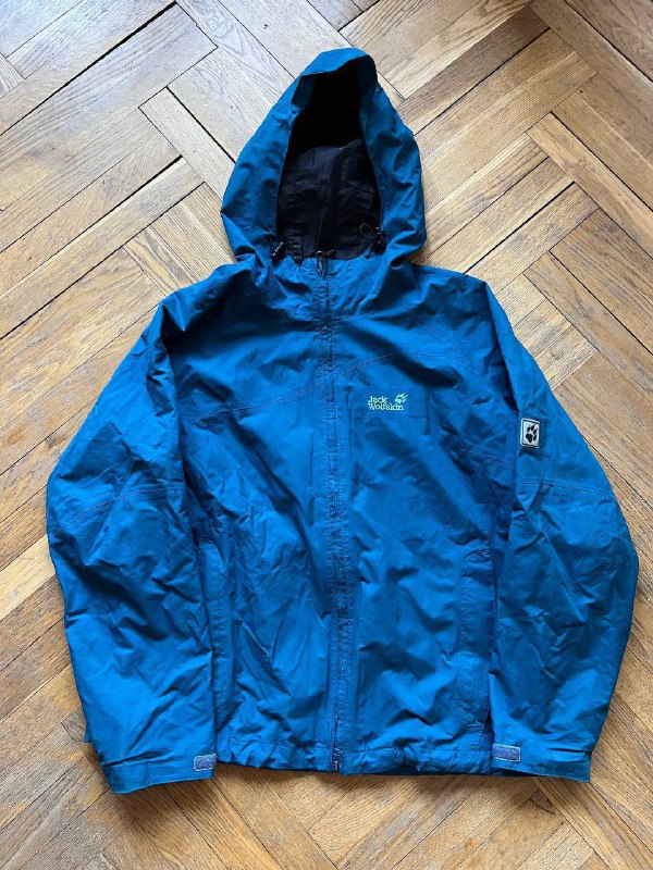 свитшот carhartt, чиносы carhartt, конверсы, Vintage LL Bean Chore Jacket, Barbour jacket coat, Jack wolfskin jacket, жилет FJALLRAVEN Vest Fleece, майка carhartt 6