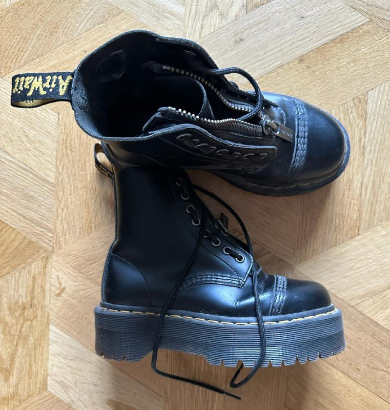 Ботинки J.W. Anderson, кроссовки, ботики Dr.Martens 6