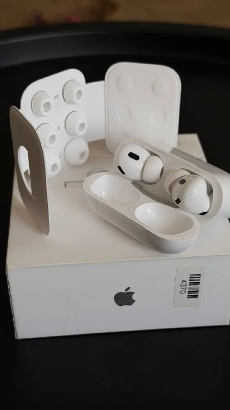 AirPods Pro 2 USB-C 1