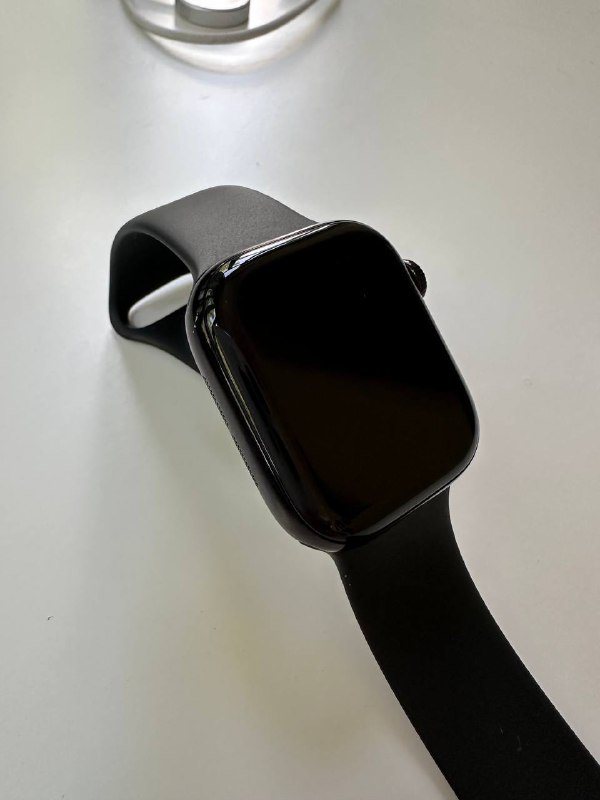 Apple Watch Ultra 10 42mm jet black aluminum 3