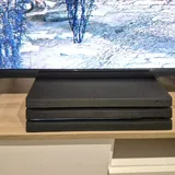 PlayStation 4 Pro 1 TB с дисководом и двумя джойстиками 1