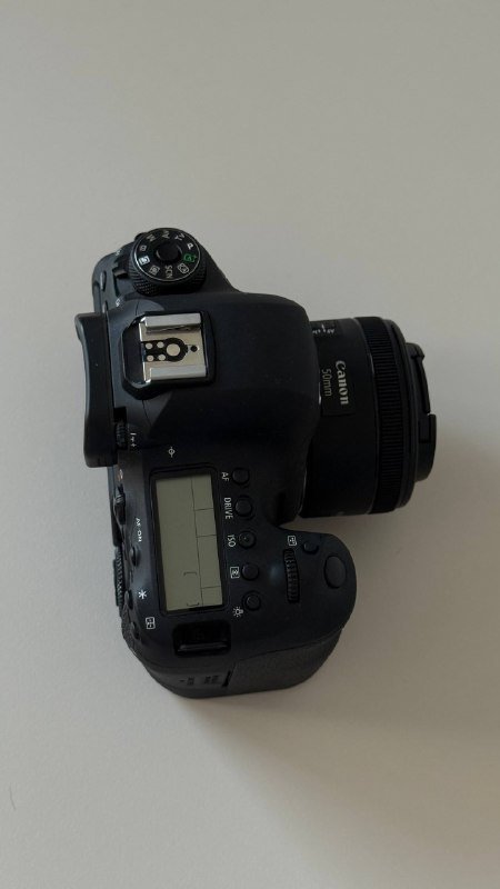 Фотоаппарат Canon 6D Mark II, объектив Canon EF 50mm f/1.8 STM, зарядный блок 6