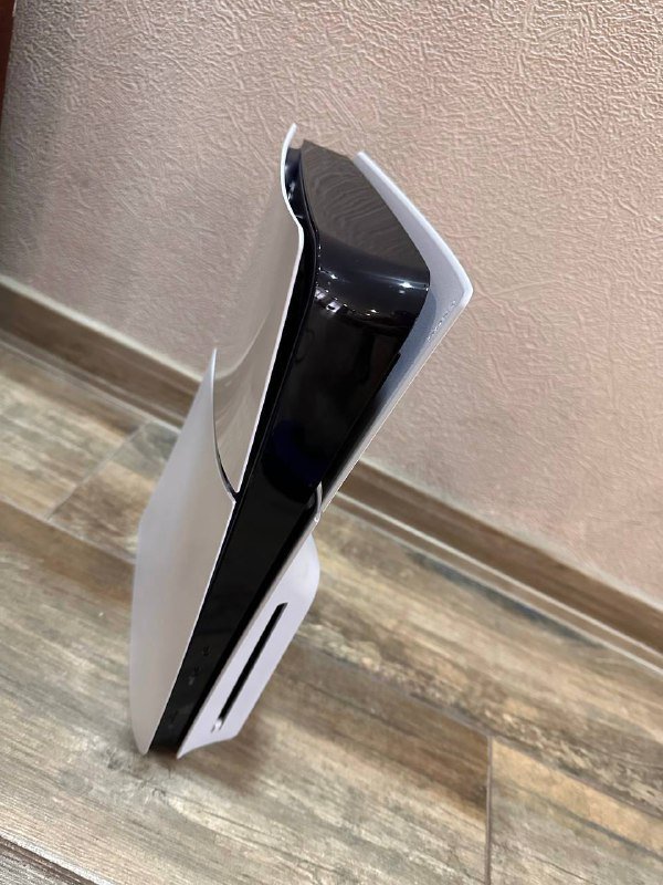 PlayStation 5 Slim, 2 контроллера, кабели