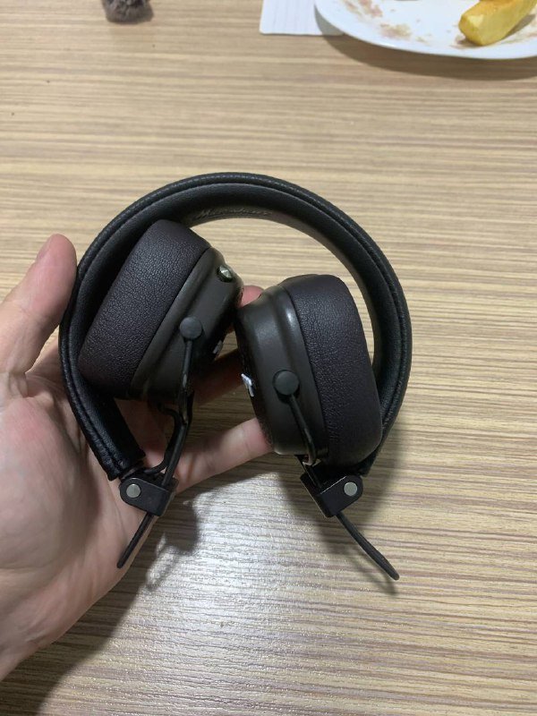 Marshall Major III Bluetooth headphones
