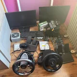 Игровой набор с рулем, мониторами, клавиатурой 1