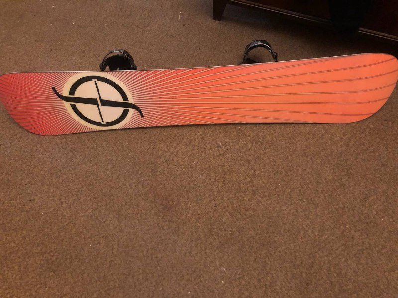 Сноуборд с экипировкой и обувью 2