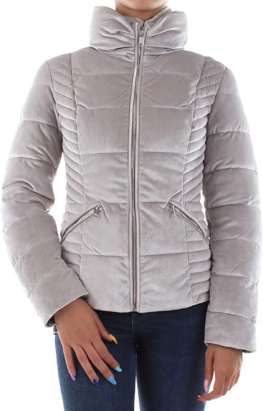 женская велюровая куртка Guess серебристо серая 3
