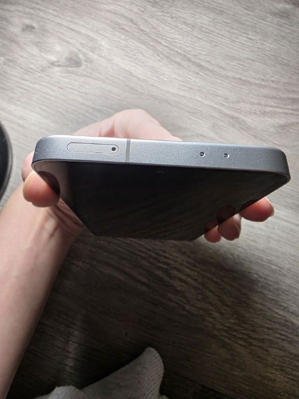 Samsung S24 FE 8/128 Гб 6