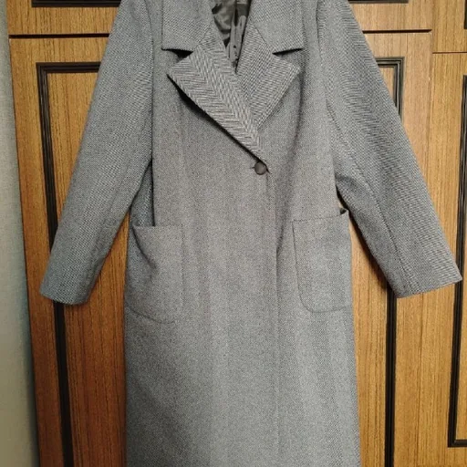 Женское пальто, куртка