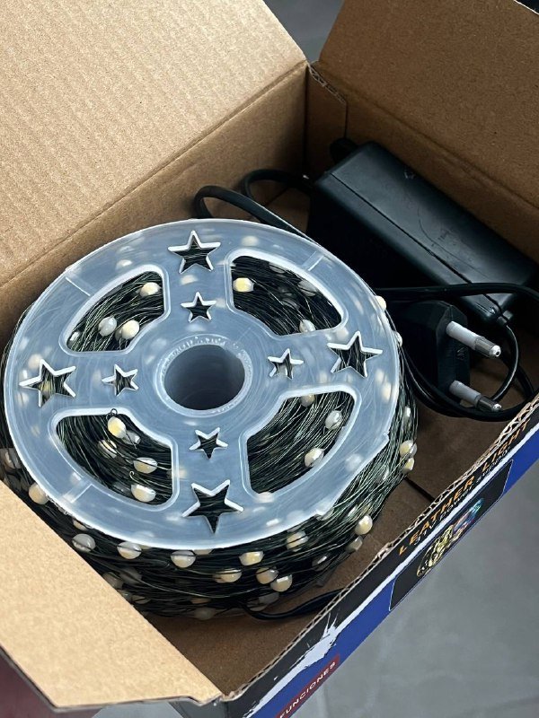 Светодиодная гирлянда длиной 200 метров с тёплым светом