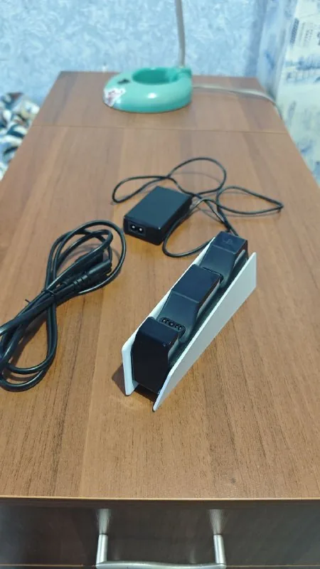 Зарядное устройство для DualSense PS5
