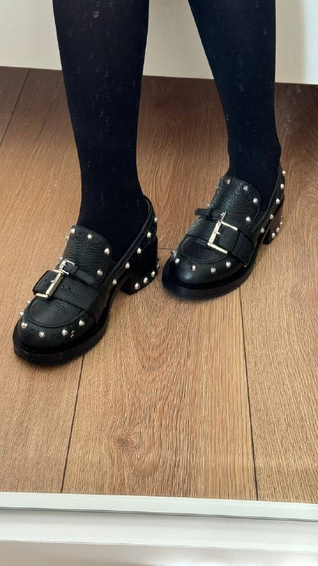 Кожаные ботинки, брюки, туфли, платья, свитеры, сумка 3