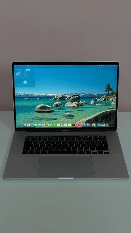 MacBook Pro 16" 2019 1