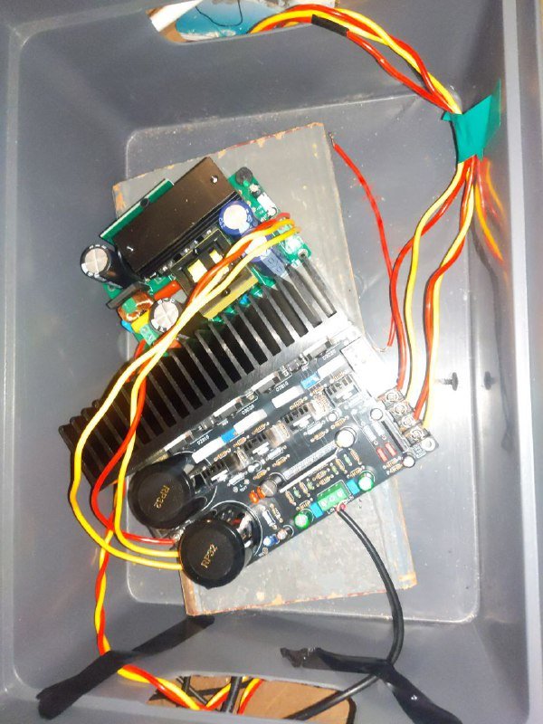 усилитель 2x150W и колонки AIWA Strasser SX-SXD1 2x80W 4