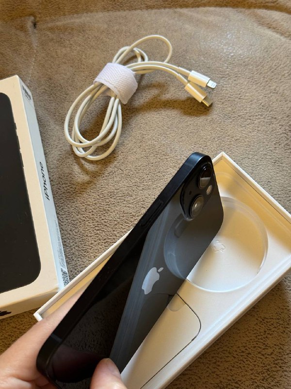 iPhone 13 128GB 3