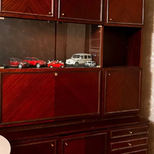 Free cabinet