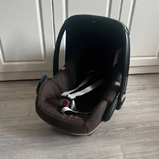 Автолюлька Maxi-Cosi Pebble Plus i-Size