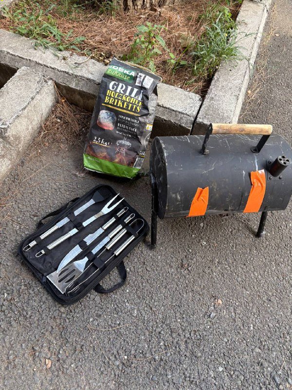 Мангал, уголь, приборы для мангала, газовая горелка
