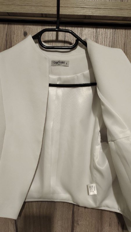 Жакет женский белый новый размер L 3