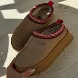 Кроссовки, лоферы, тапочки, балетки, угги 10