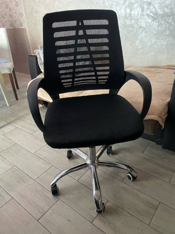 Компьютерное кресло-стул