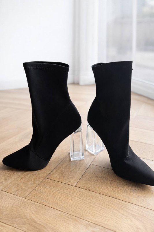 Женские ботинки на устойчивом каблуке размер 37,5-38 4