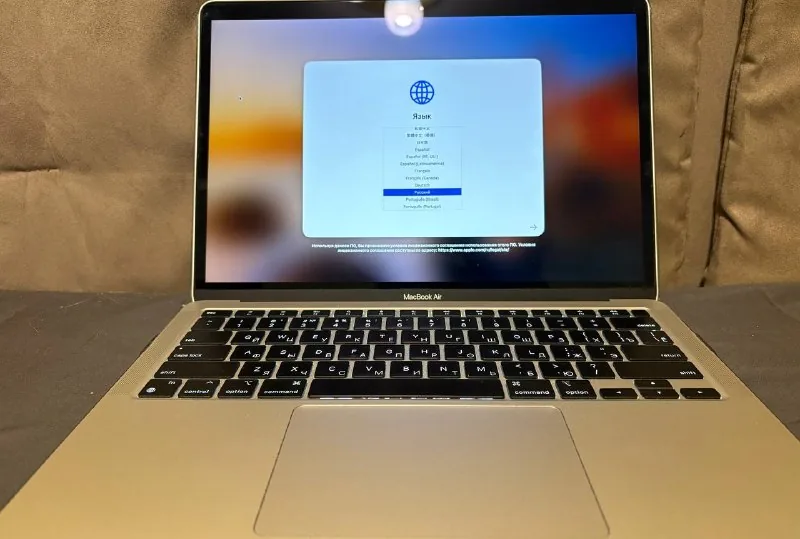 MacBook Air M1 (2020), 8 ГБ RAM, SSD 256 ГБ 1