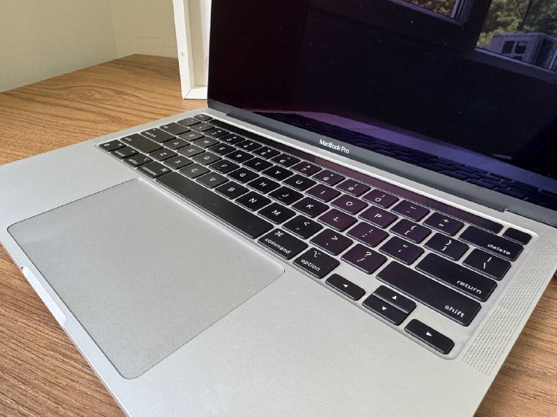 MacBook Pro 13, M2 2022, 8GB/512GB 2