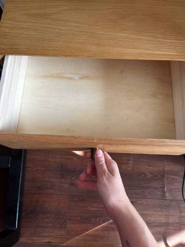 Тумбочка прикроватная из юска 2