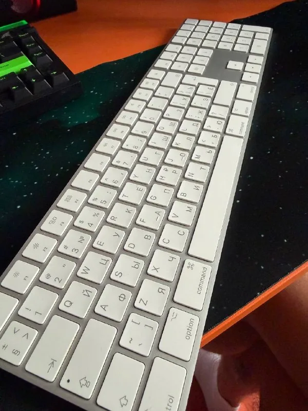 Apple Magic Keyboard с цифровой клавиатурой