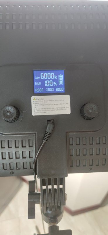 LED-панель на штативе софтбокс лампа 3