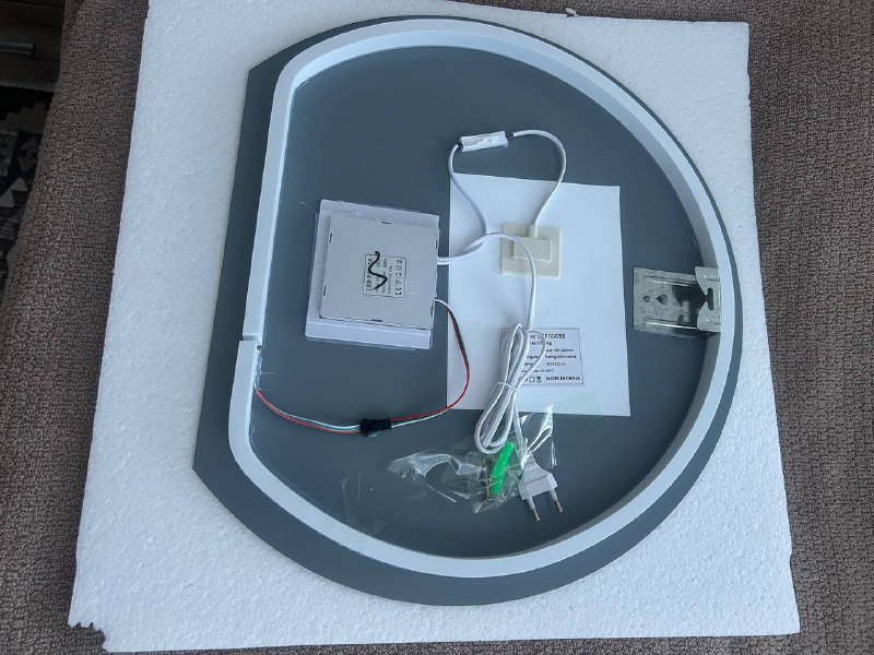 Зеркало с подсветкой 40х50 см 2