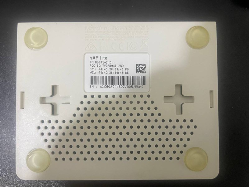 MikroTik hAP lite router 2.4GHz 1 WAN 3 LAN