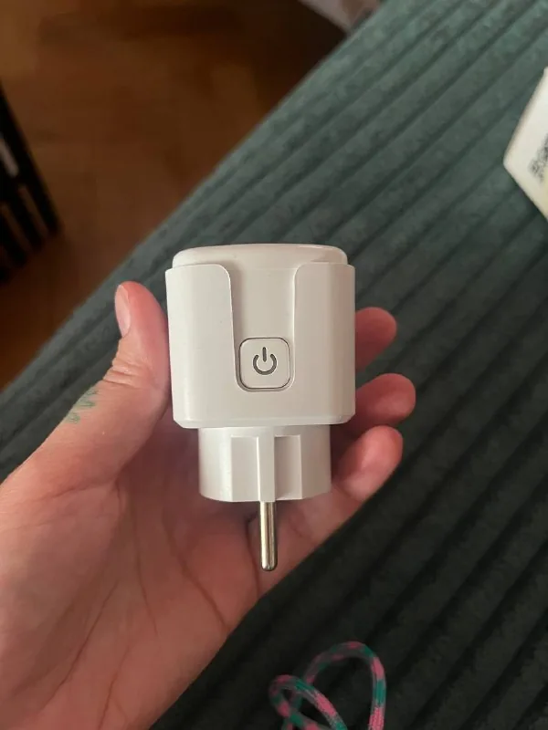 Smart plug 1