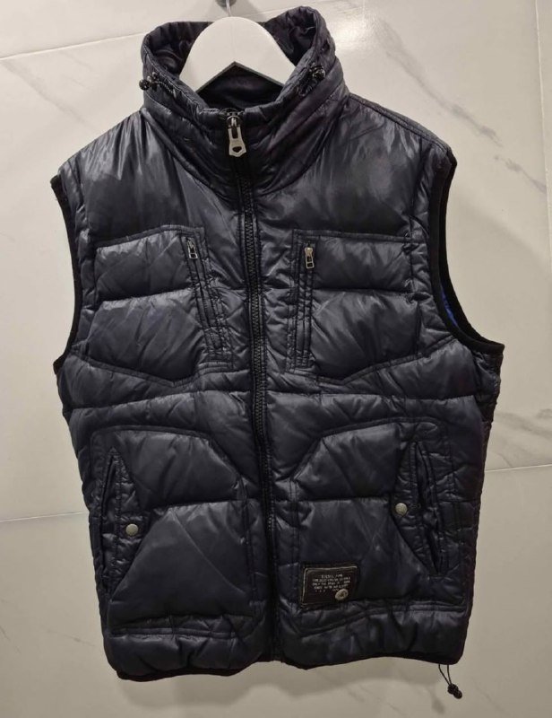 Жилет Diesel, куртка Calvin Klein, куртка Diesel, бомбер Diesel, кожаные кеды, кроссовки 2
