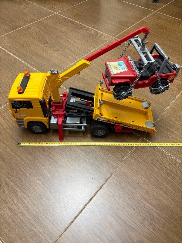 Пожарная машина Mack, эвакуатор Man с джипом Bruder 3