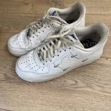 Кроссовки Nike 2