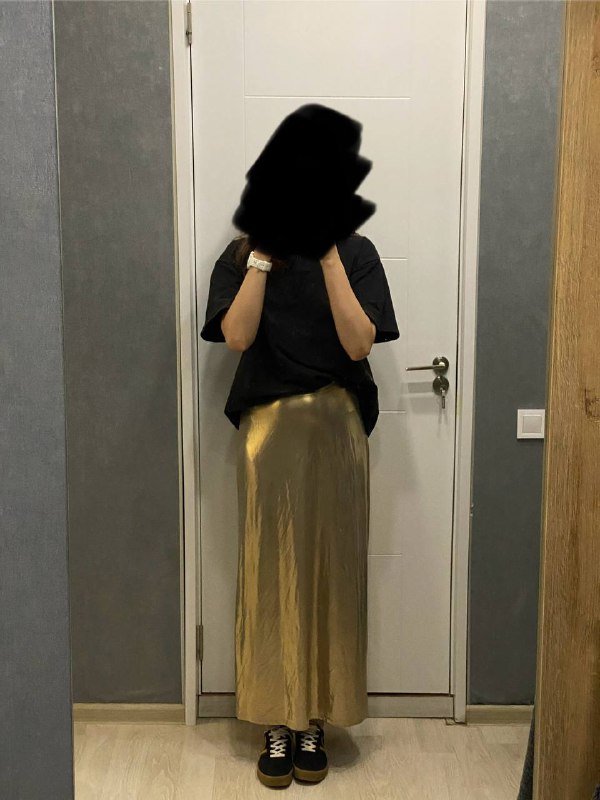 Плотный пиджак размера М, золотистая юбка, кремовая юбка, джинсовая юбка 4