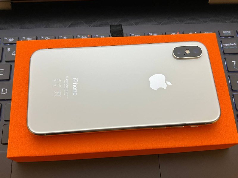 iPhone X 64 ГБ белый 2