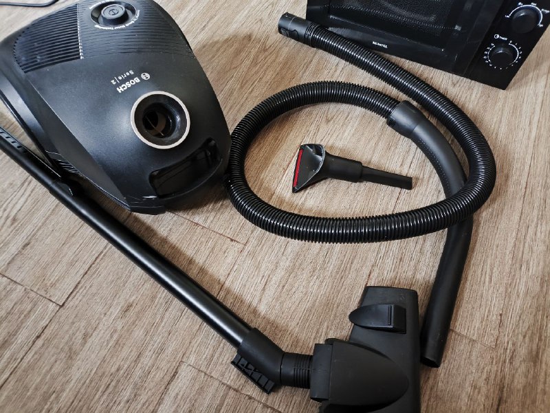 Микроволновка KUMTEL HM-06, Фен X5 Plus Professional, Пылесос Bosch BGLS2BA2