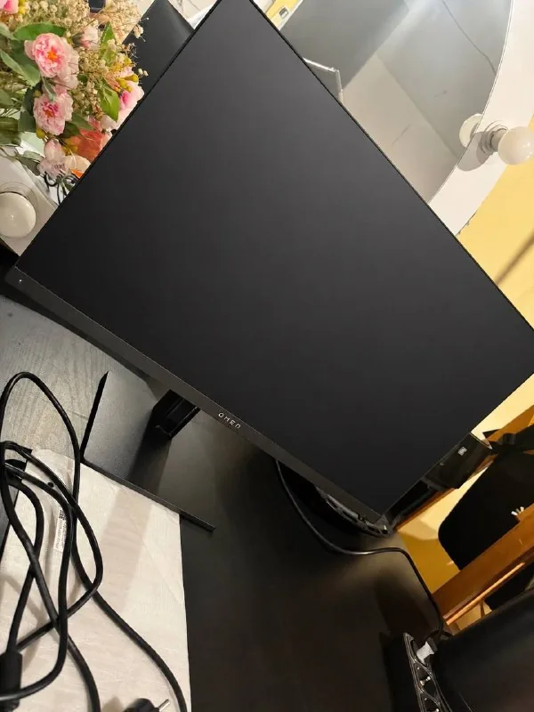 HP Omen 24 монитор