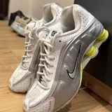 Nike Shox R4 3
