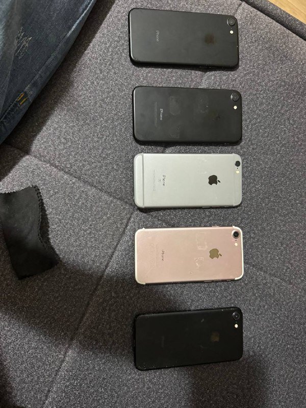 Айфоны 7 и 6s с трещинами на экране