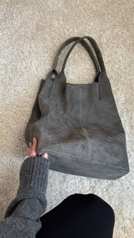 Серый свитер, юбка, тренч, сумка 5