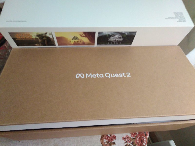 Шлем виртуальной реальности Meta Quest 2