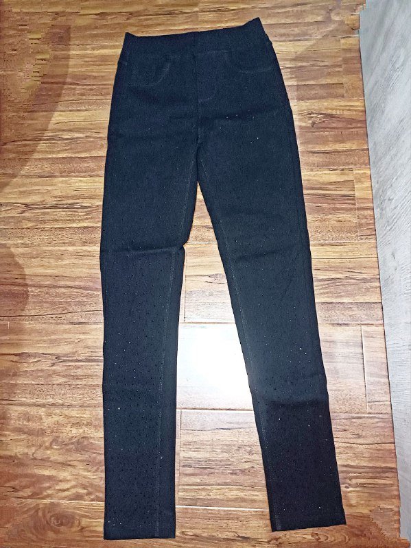 Женские чёрные брюки с камнями, размер S