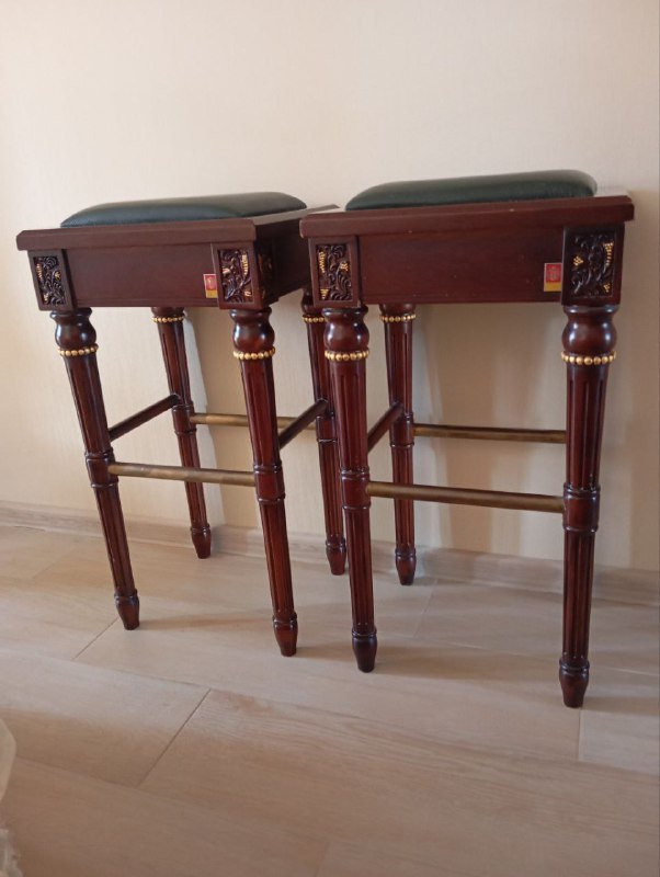 Барные стулья дерево кожа