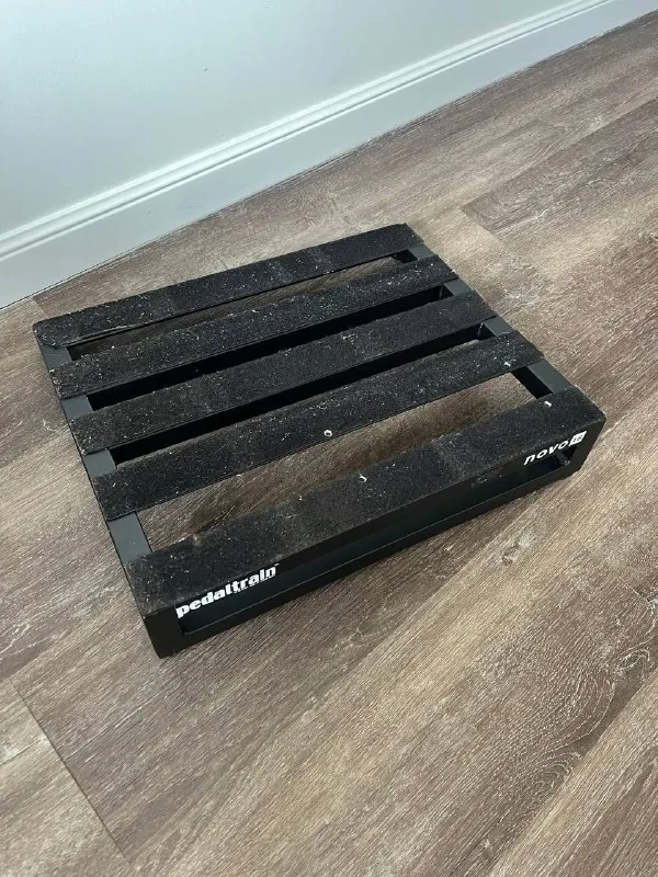 Pedalboard Pedaltrain Novo 18