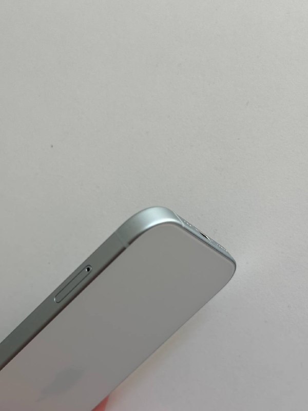 iPhone 15 128GB 4