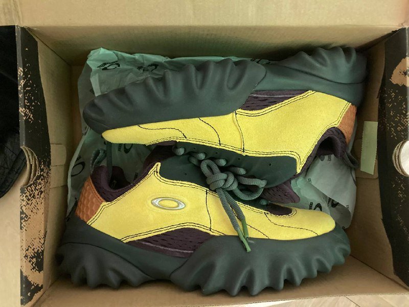 Кроссовки brain dead x oakley 38.5 новые